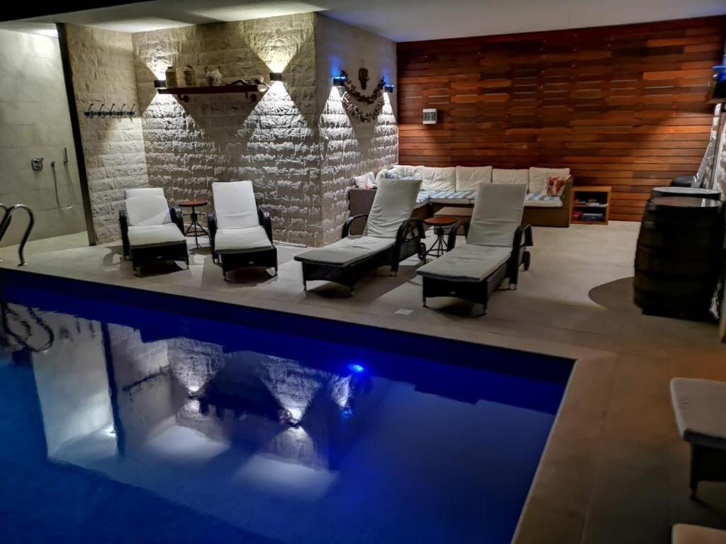 Polly Apartments With Swimming Pool Babino Polje Dış mekan fotoğraf
